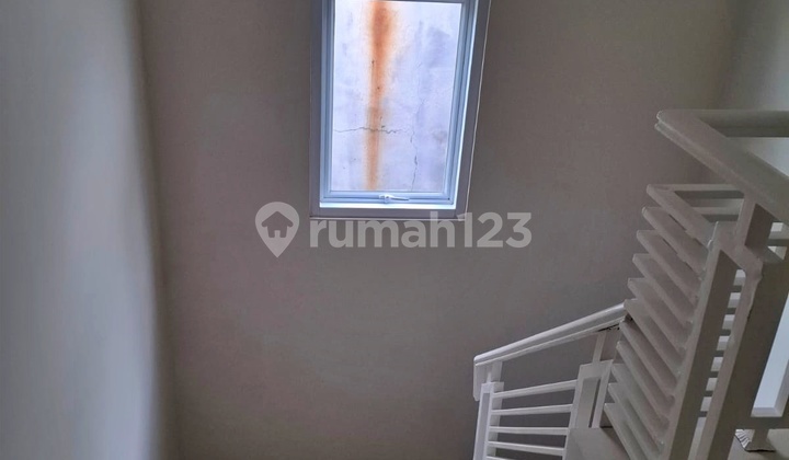 Rumah 1,5 Lantai Sudah Renovasi Harga Terbaik Kota Wisata Cibubur 2