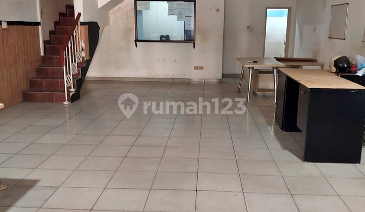 1.5-Story Ruko for Rent, Ready to Occupy and Strategically Located in Condet 2