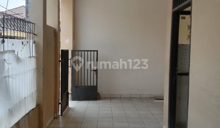Kos 17 Door Comfortable and Strategic Good Price in Cikarang 2