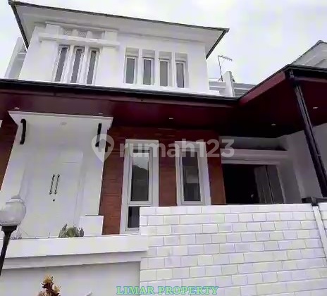 Rumah Boulevard Sudah Renovasi Harga Bagus di Kota Wisata Cibubur 2