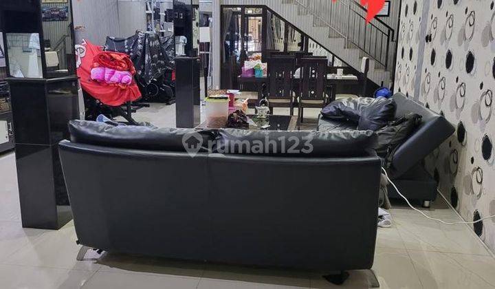 ruang keluarga rumah nyaman terawat harga bagus