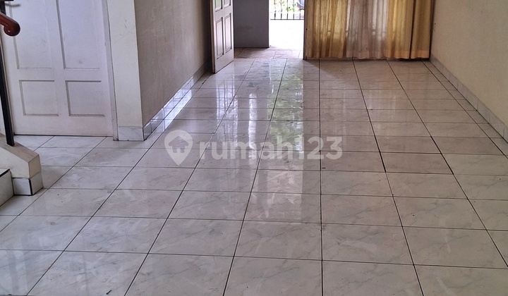 Disewakan Rumah Nyaman Terawat Harga Murah di Kota Wisata Cibubur 2