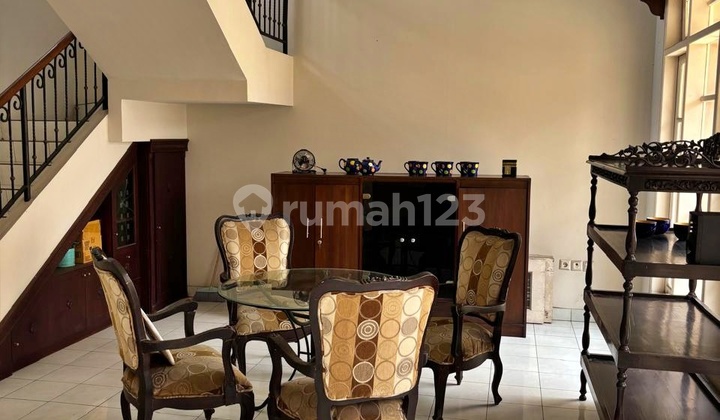 Rumah 2 Lantai Siap Huni dan Strategis di Legenda Wisata Cibubur 2