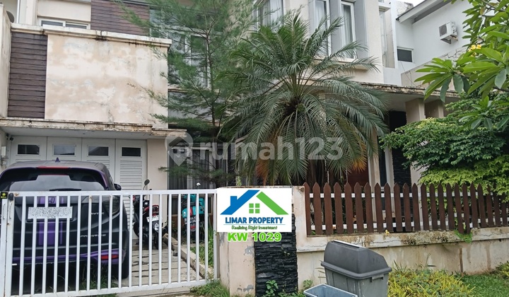 Rumah Luas Harga Bagus di Lokasi Favourite Kota Wisata Cibubur Rumah Luas Harga Bagus di Lokasi Favourite Kota Wisata Cibubur