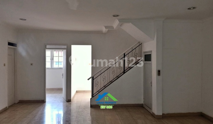 Rumah 2 Lantai Harga Bagus, Cluster Favourite Kota Wisata Cibubur 2