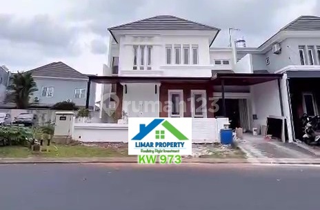 Rumah Boulevard Sudah Renovasi Harga Bagus di Kota Wisata Cibubur