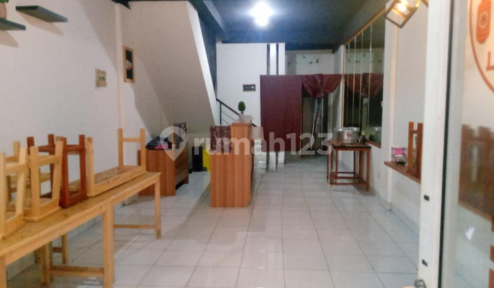 Good Strategic Shophouse Suitable for Business Investment in Tourism City Good Strategic Shophouse Suitable for Business Investment in Tourism City