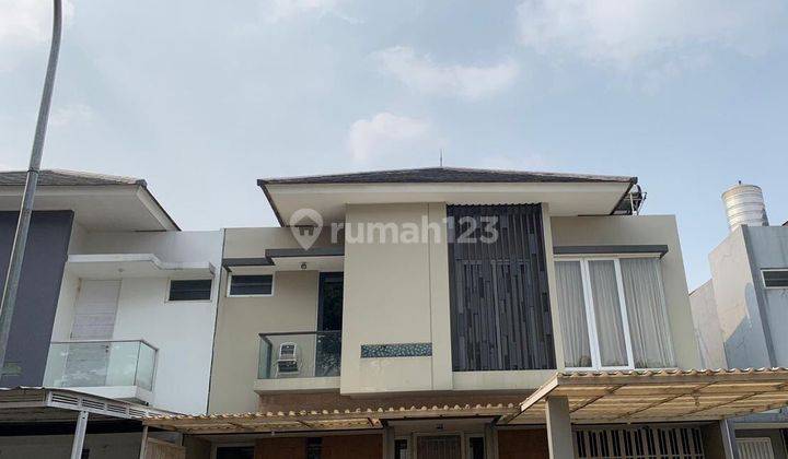 Rumah Depan  Taman Perumahan Citra Gran Cibubur 1