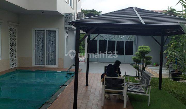 Rumah 2 Lantai Kota Wisata Megah Kolam Renang Lt 400 Lb 250 Nego 1