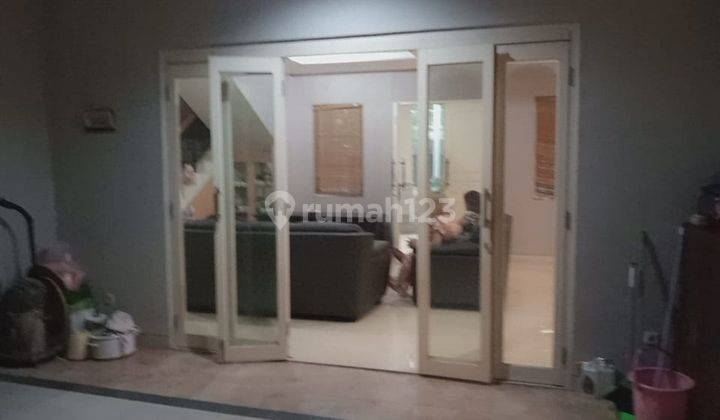 Cepat Rumah Besar 2 Lantai Bagus Lt 308 Lb 350 di Legenda Wisata
