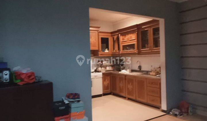 Cepat Rumah Besar 2 Lantai Bagus Lt 308 Lb 350 di Legenda Wisata
