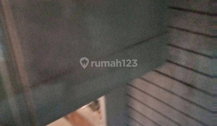 Cepat Rumah Besar 2 Lantai Bagus Lt 308 Lb 350 di Legenda Wisata