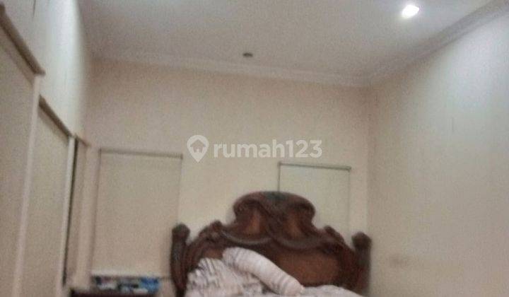 Cepat Rumah Besar 2 Lantai Bagus Lt 308 Lb 350 di Legenda Wisata