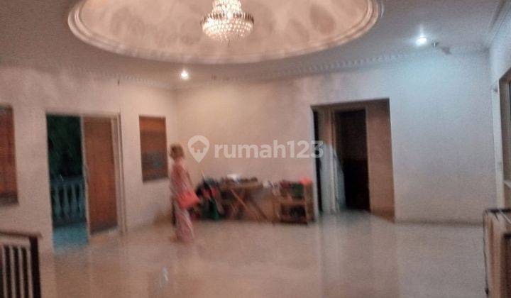Cepat Rumah Besar 2 Lantai Bagus Lt 308 Lb 350 di Legenda Wisata