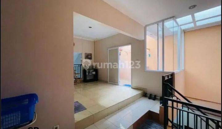 Dijual Cepat Rumah 2 Lantai Bagus Lt 120 Lb 160 di The Address 9