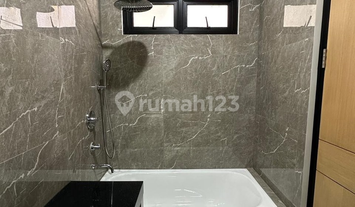 Kota Wisata Rumah Minimalis 2 Lantai Siap Huni Rapih LT 128 Lb200 2