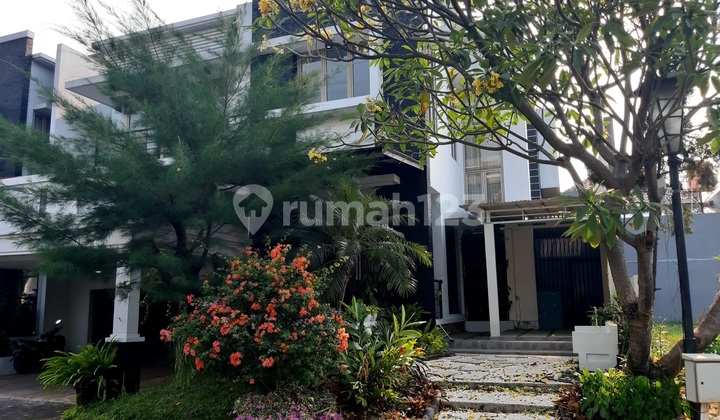 raffles hills rumah bagus megah 2 lantai nyaman lt 297 lb500 nego