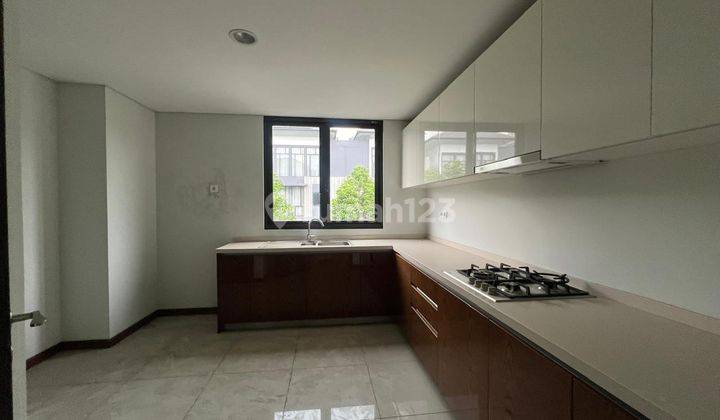 Di Jual Rumah 2lt Bagus Siap Huni di Navapark Bsd 2