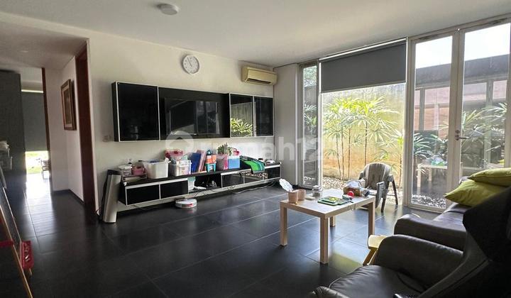 Rumah 2lt Besar View Golf siap huni di kawasan Pondok Hijau Golf (PHG) Gading Serpong harga nego 2