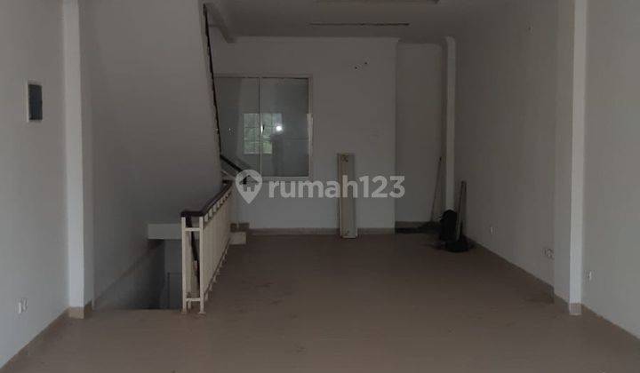 Dijual Ruko di Pinggir Jalan Raya Grand Galaxy City dan Cocok untuk Usaha. Ruko Bagus 2