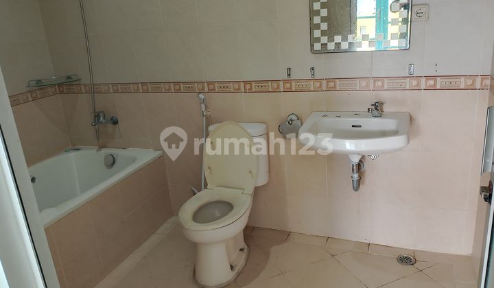 Dijual Rumah Bagus 2 Lantai Carport Beton Siaphuni Kota Wisata Cibubur Bogor