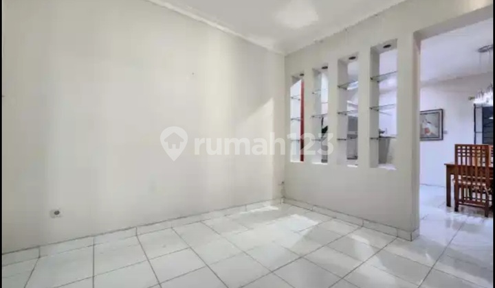 Disewakan Rumah Minimalis Dia Tingkat Di Kota Wisata Cibubur 2