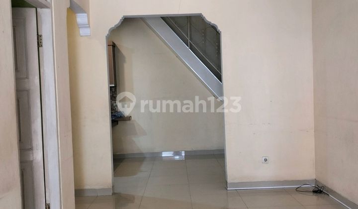 Disewakan Rumah 1.5 Tingkat Di Kota Wisata Cibubur