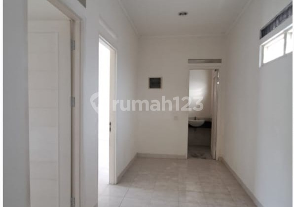 For Sale, Ready-to-Occupy House in Dalton Cluster, Gading Serpong 2