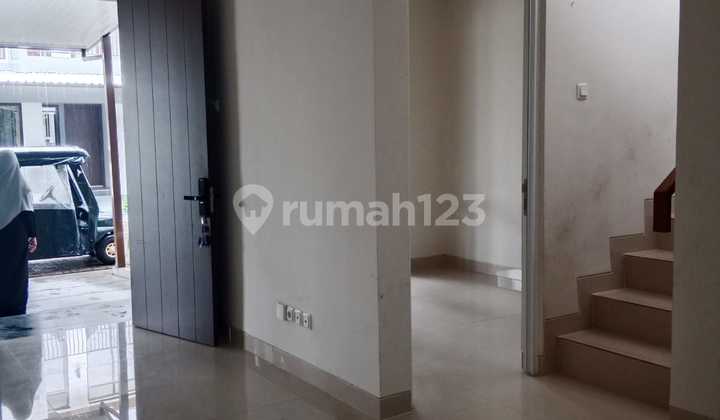 Dijual Rumah Unit Batalan di Paramount Petal Curug Tangerang 2