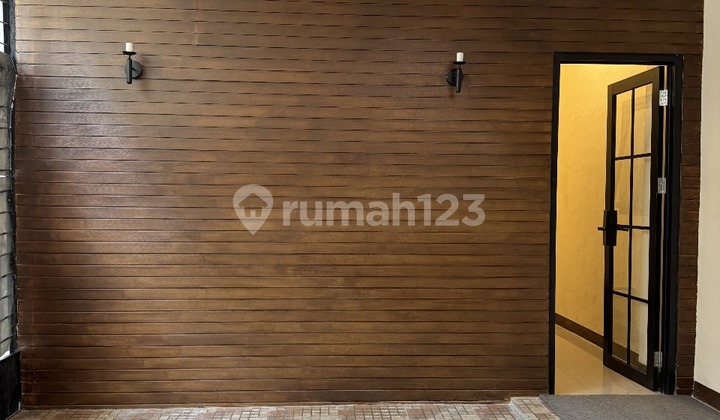 For Sale 20-Room Boarding House in Jembatan Lima, West Jakarta 2