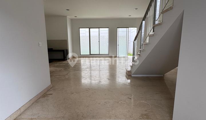 Dijual.cepattt Rumah Golf Island 8X20