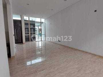Dijual cepat rumah Mozart Golf Island 2