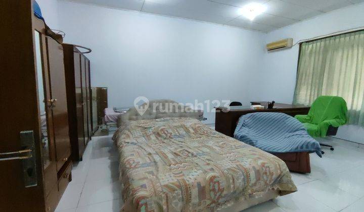 Disewakan Rumah Di Mangga Besar Cocok Online Usaha 160 Juta/Tahun 24