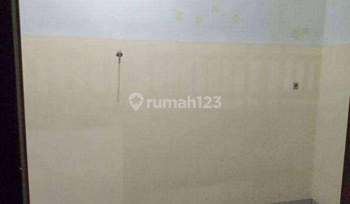 Rumah 10x11 di Tanjung Duren 4 Kamar Tidur Harga 60 Juta Tahun  2