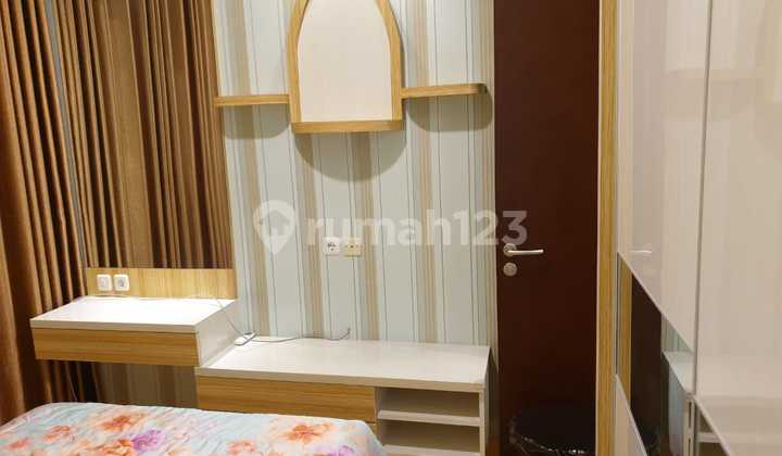 Sewa Town House Apartemen Puri Mansion 142 M2 Furnish Cakep Murah