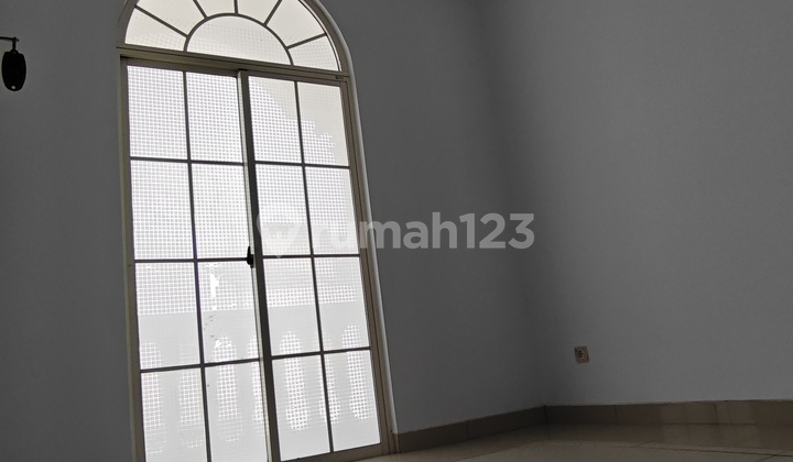 Dijual Rumah Green Lake City West Europe 8X15 Renovasi Bagus Hoki 2