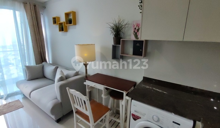 Jual Apartemen Puri Mansion 2 Kamar Tidur Furnish Private Lift