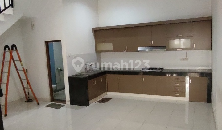 Sewa Rumah Tanjung Duren 6x15 Dengan 3 Kamar Tidur 2 Lantai 55 Jt 2