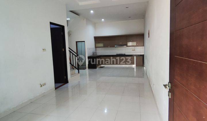 Sewa Rumah Tanjung Duren 6x15 Ada 3 Kamar Tidur 55 Juta/Tahun  1