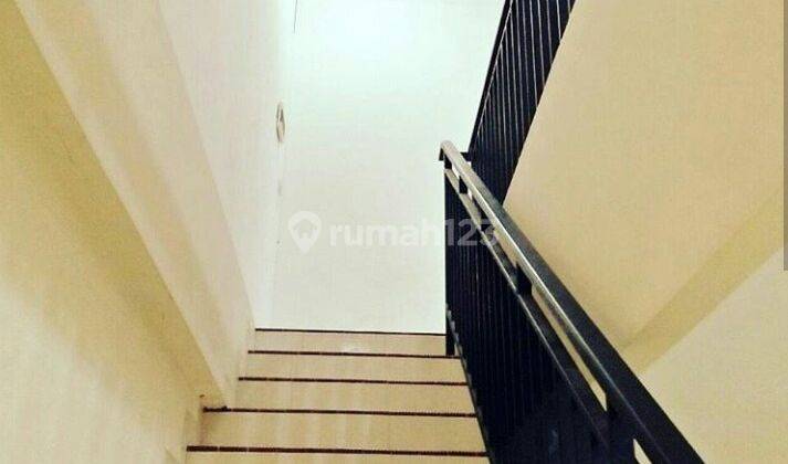 Sewa Rumah Jelambar 5x20 Dengan 2 Lantai 3 Kamar Tidur Termurah 2