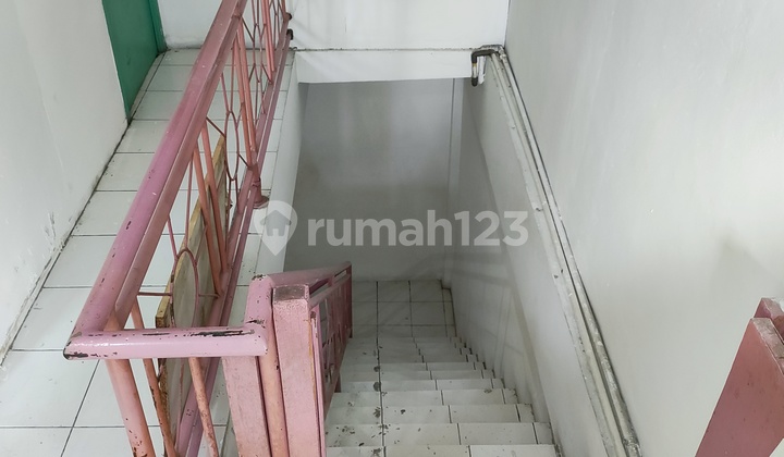 Sewa Rumah Jelambar 3 Lantai 4x13 Dengan 3 Kamar Tidur Semi Furni Sewa Rumah Jelambar 3 Lantai 4x13 Dengan 3 Kamar Tidur Semi Furni