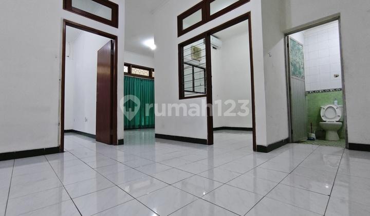 Jual Rumah di Tanjung Duren Utara 2 Kamar Tidur 1 Lantai 7,5X11 Jual Rumah di Tanjung Duren Utara 2 Kamar Tidur 1 Lantai 7,5X11