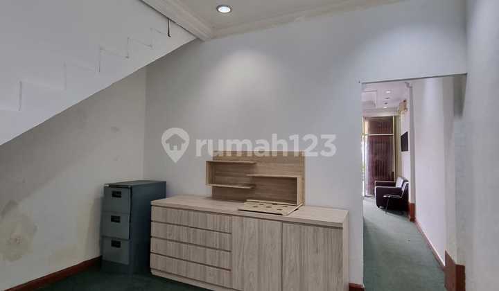 ( Jual Butuh Harga NJOP ) Ruko 3,5 Lantai JL Mampang Prapatan Raya Jakarta Selatan