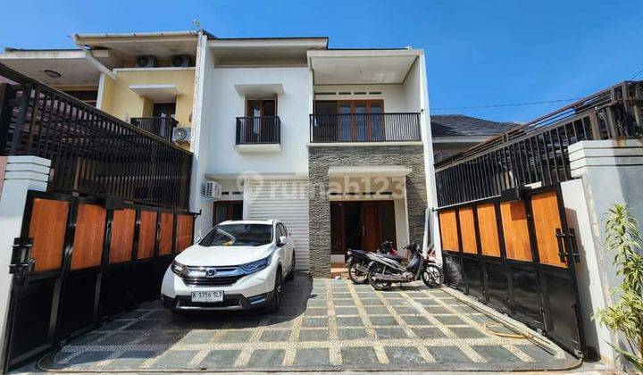 Rumah Full Renovasi 2 Lantai Siap Huni 10 Meter Dari Jl Jagakarsa Raya Jakarta Selatan 2