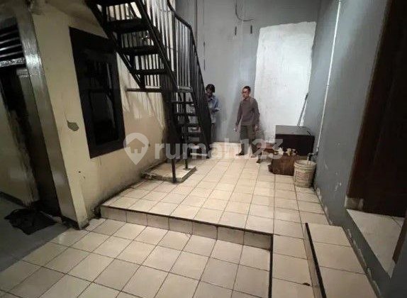 Jual Murah Banget Rumah Kos hitung Tanah Saja Kebon Kacang Tanah abang Jakarta Pusat 2