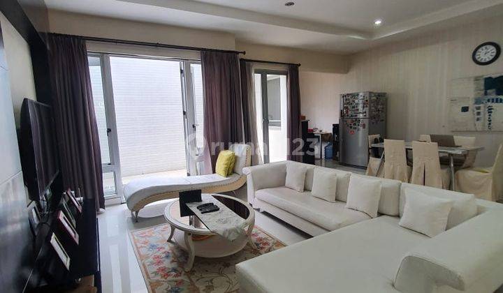 Rumah Cantik 3 Lt di Komplek Villa Pondok Indah, Kebayoran Lama, Jaksel 2