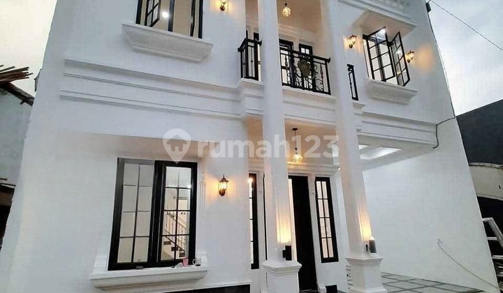 New house in JL Raden Sanin Cluster, Depok, West Java, fully furnished. 2