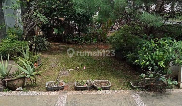Rumah bebas banjir, dekat pusat perbelanjaan ( pasar modern, Living Word Mall, Laurensia school , Perguruan tinggi, dekat pintu toll/ RS 3