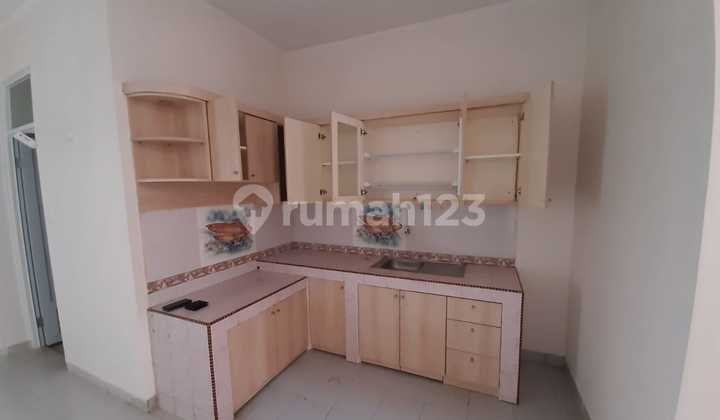 Flood-Free. Comfortable and Safe, Walking Distance to Culinary Spots, Near Omni Hospital / Binus/ Living Word Mall/ Modern Market Flood-Free. Comfortable and Safe, Walking Distance to Culinary Spots, Near Omni Hospital / Binus/ Living Word Mall/ Modern Market