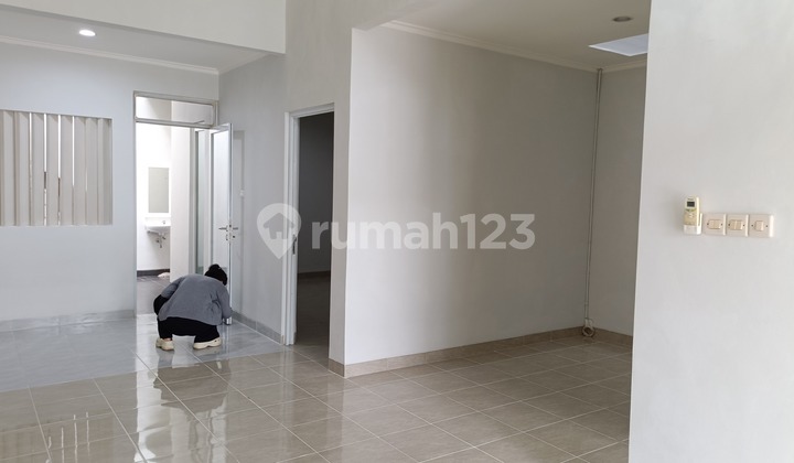 Nyaman Asri Rapi Barusan Direnov, Jln Kaki Ke Tempat Ibadah/ Spor Centre, Bebas Banjir Bagus